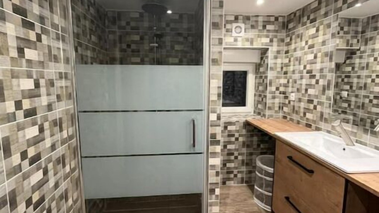 Photo of Bathroom in Serans
