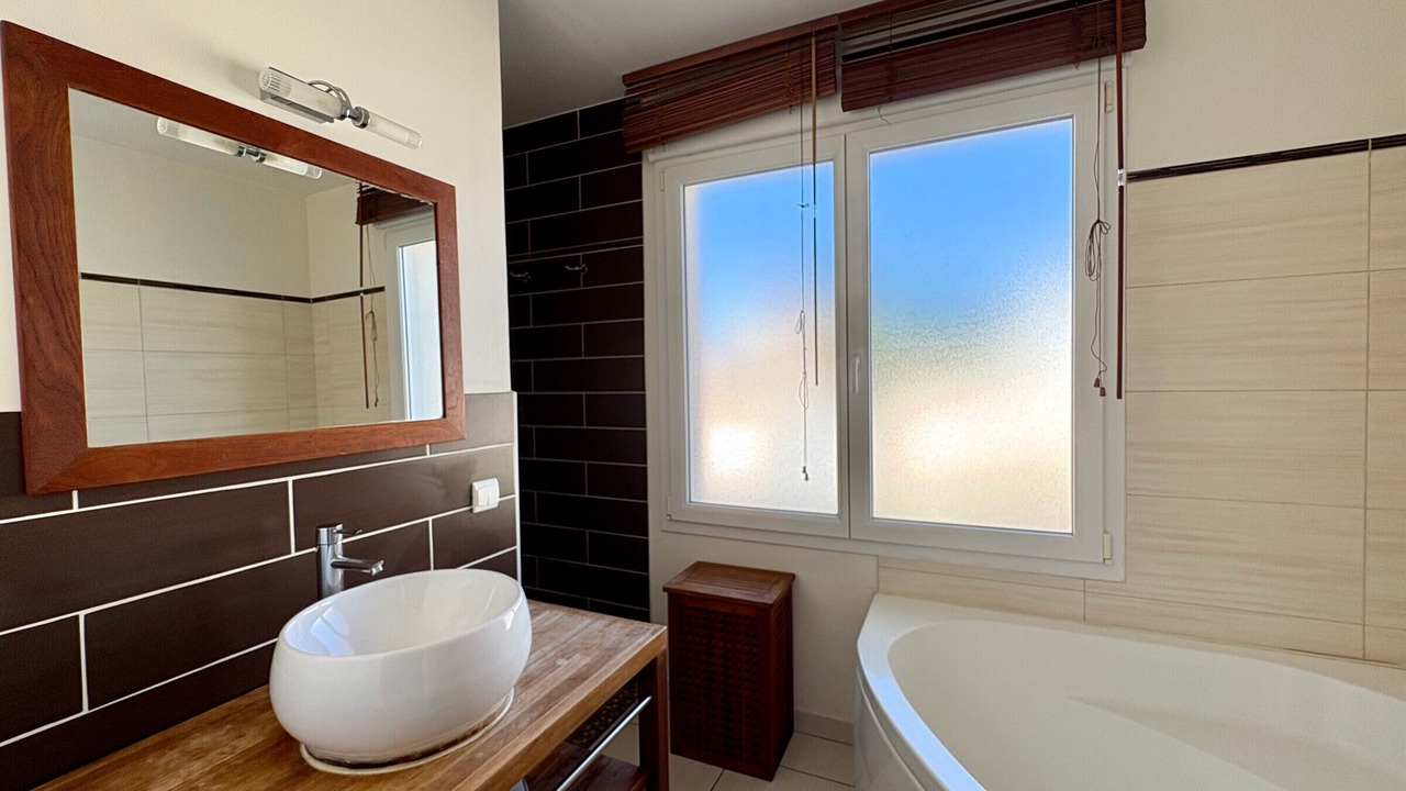 Photo of Bathroom in Saint-Jean-de-Monts