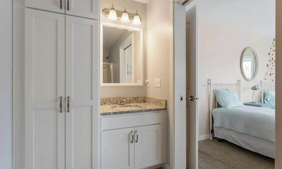 Photo of Bathroom in Miami Park