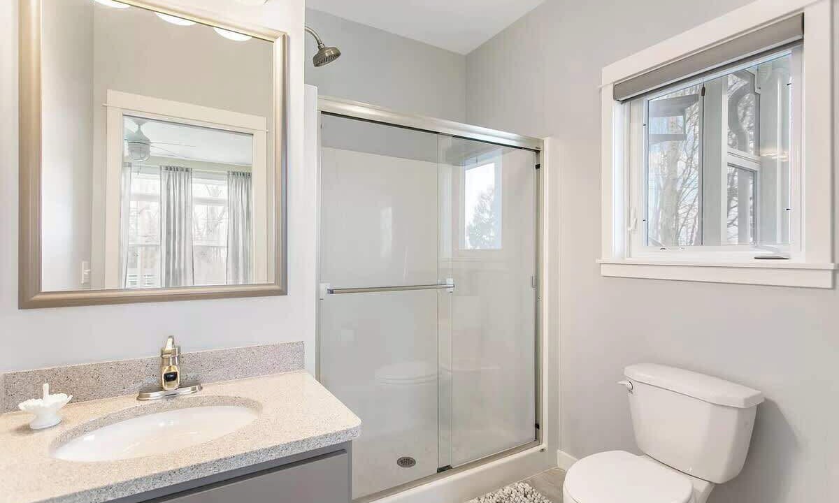 Photo of Bathroom in Miami Park