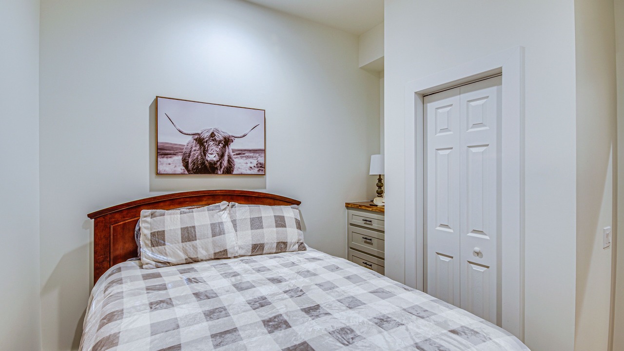 Photo of Bedroom in Tougaloo