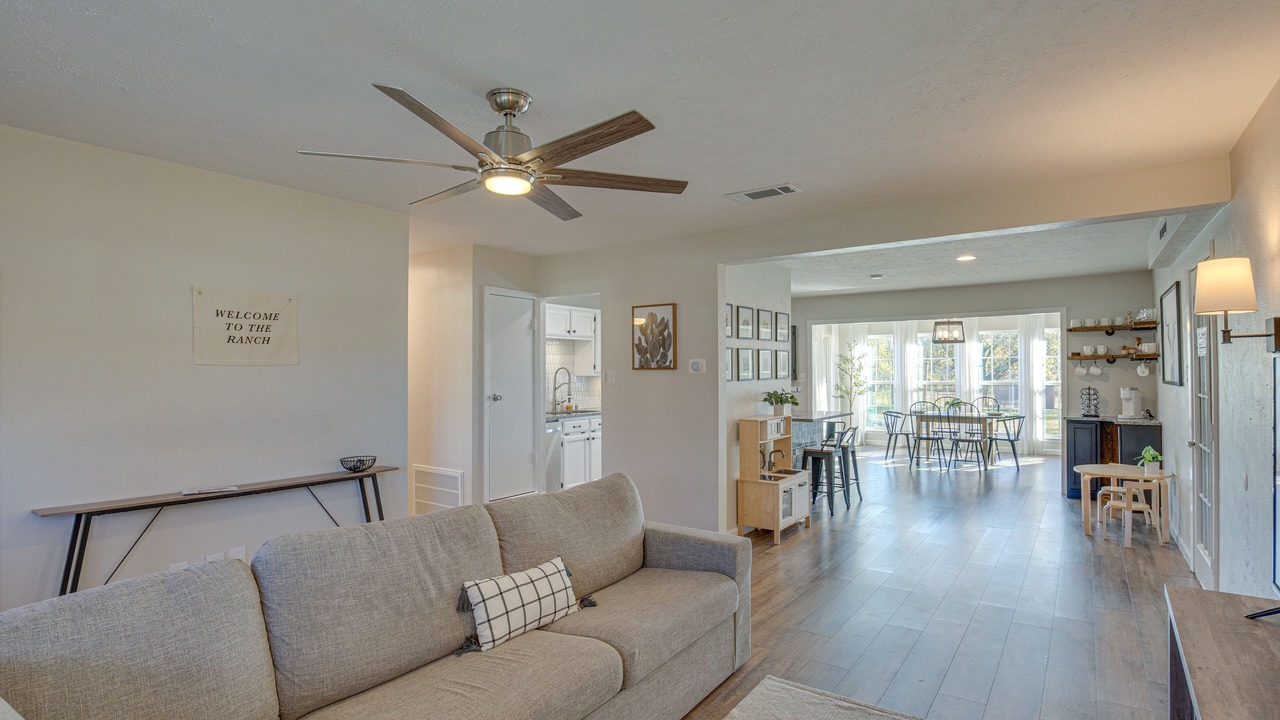 Photo of Bedroom in Aubrey