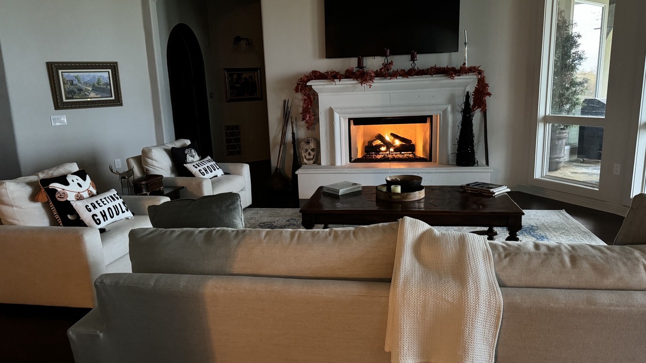 Photo of Livingroom in Livingston