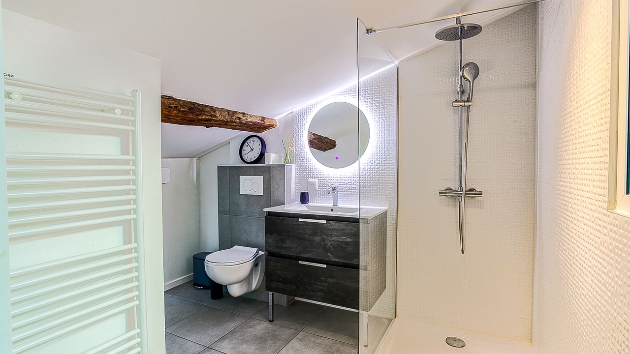 Photo of Bathroom in Trevoux