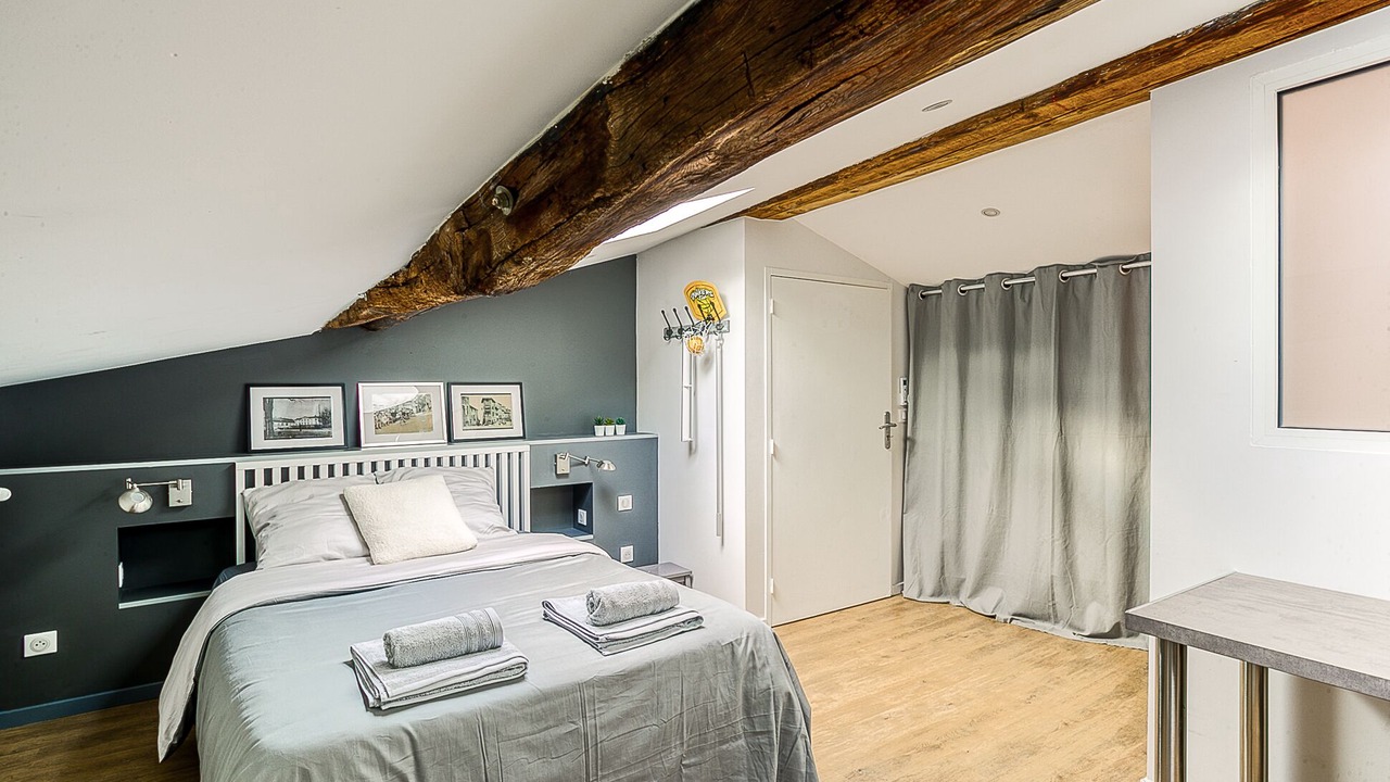 Photo of Bedroom in Trevoux