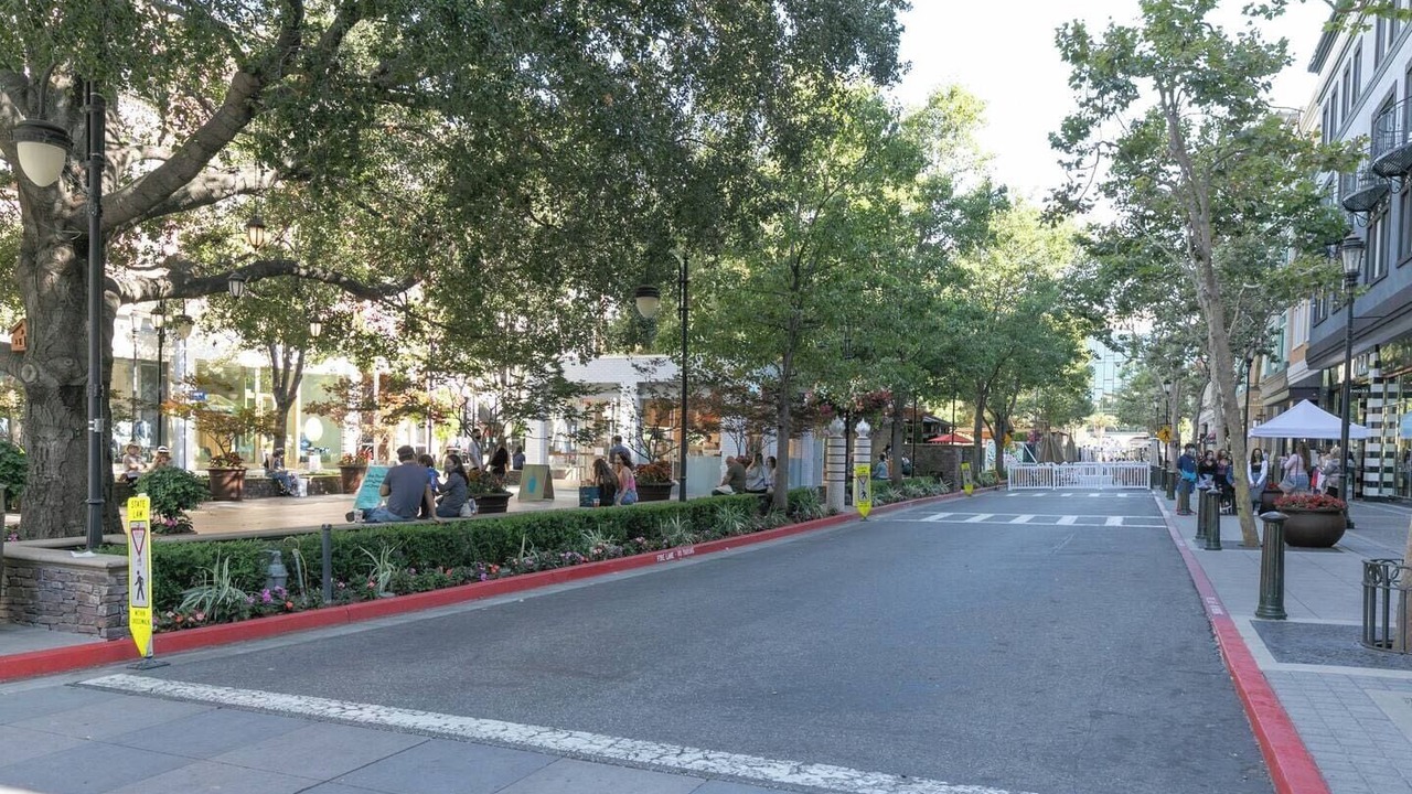 Photo of Others in The Villas