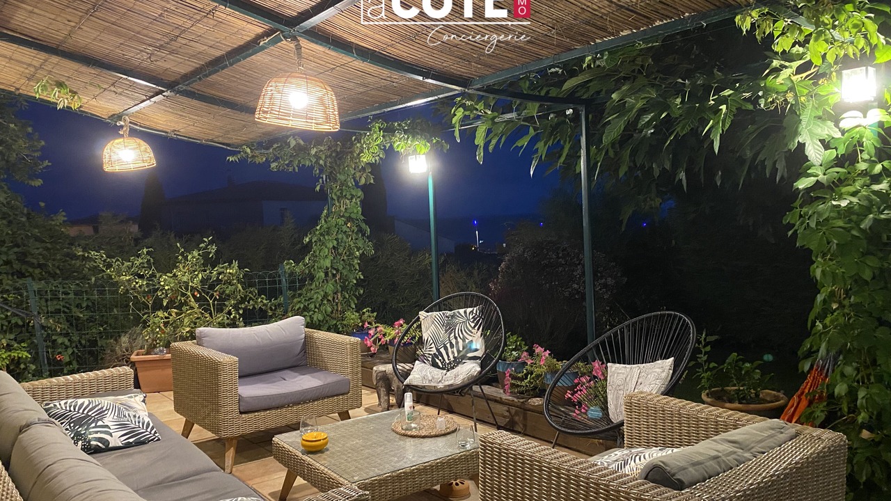 Photo of Patio Balcony in Sausset-les-Pins