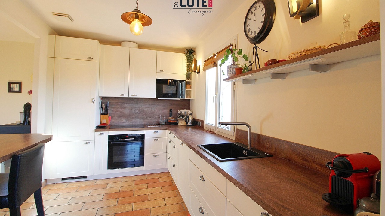 Photo of Kitchen in Sausset-les-Pins