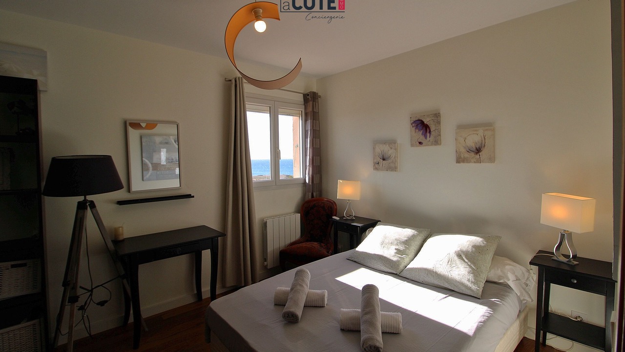 Photo of Bedroom in Sausset-les-Pins