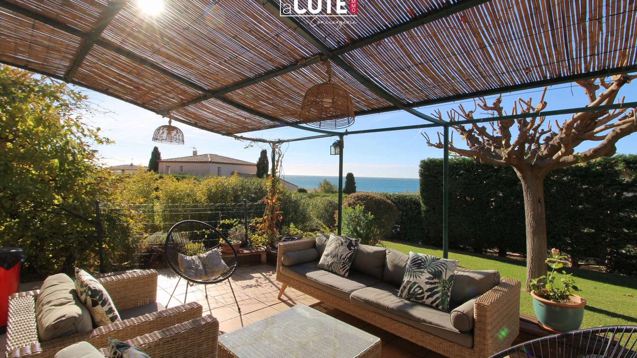 Photo of Patio Balcony in Sausset-les-Pins