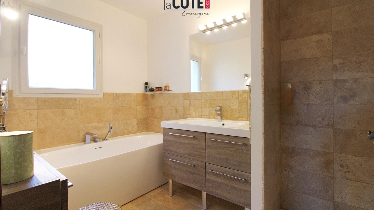 Photo of Bathroom in Sausset-les-Pins