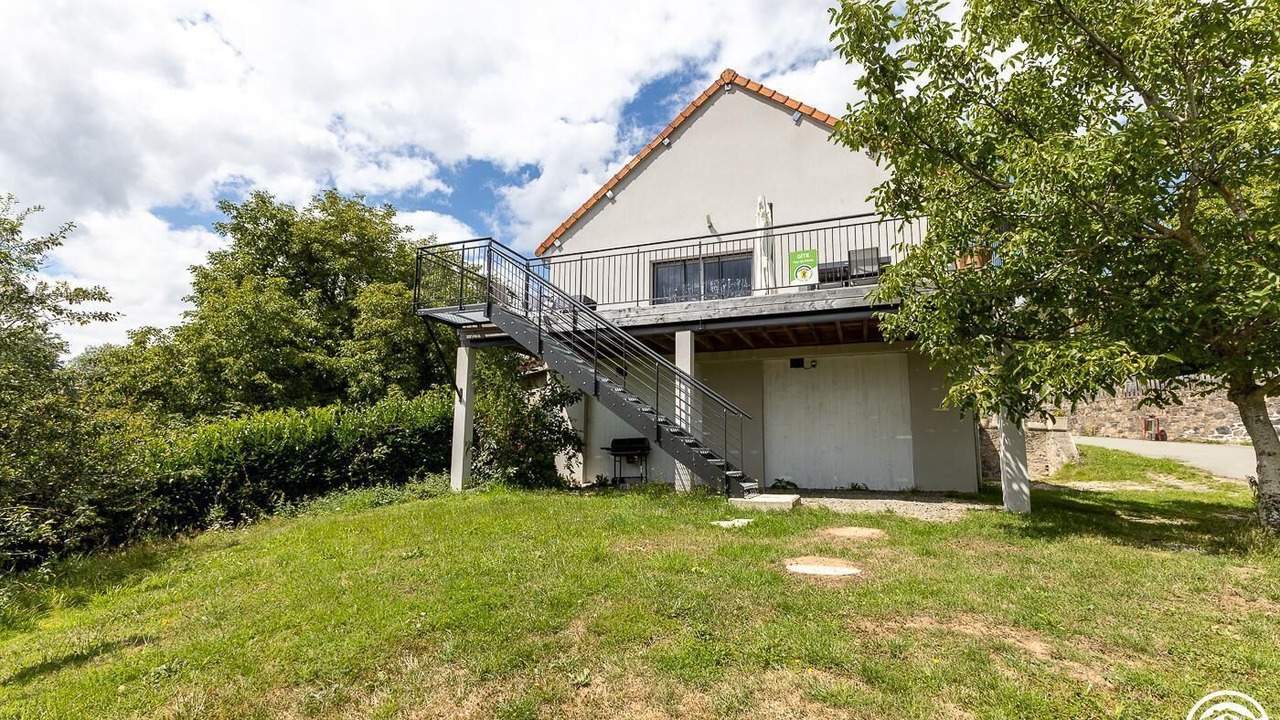 Photo of Outdoor in Saint-Georges-de-Mons