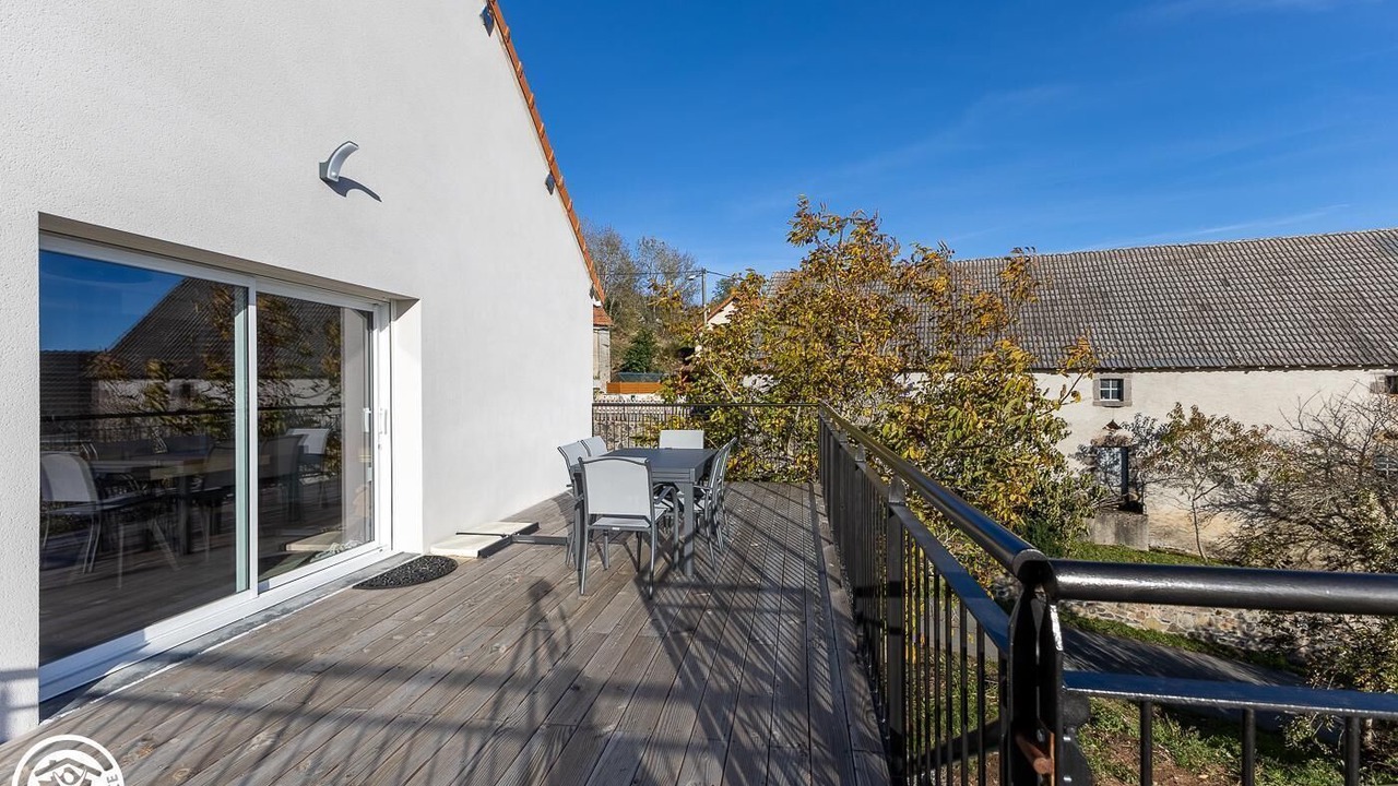 Photo of Outdoor in Saint-Georges-de-Mons