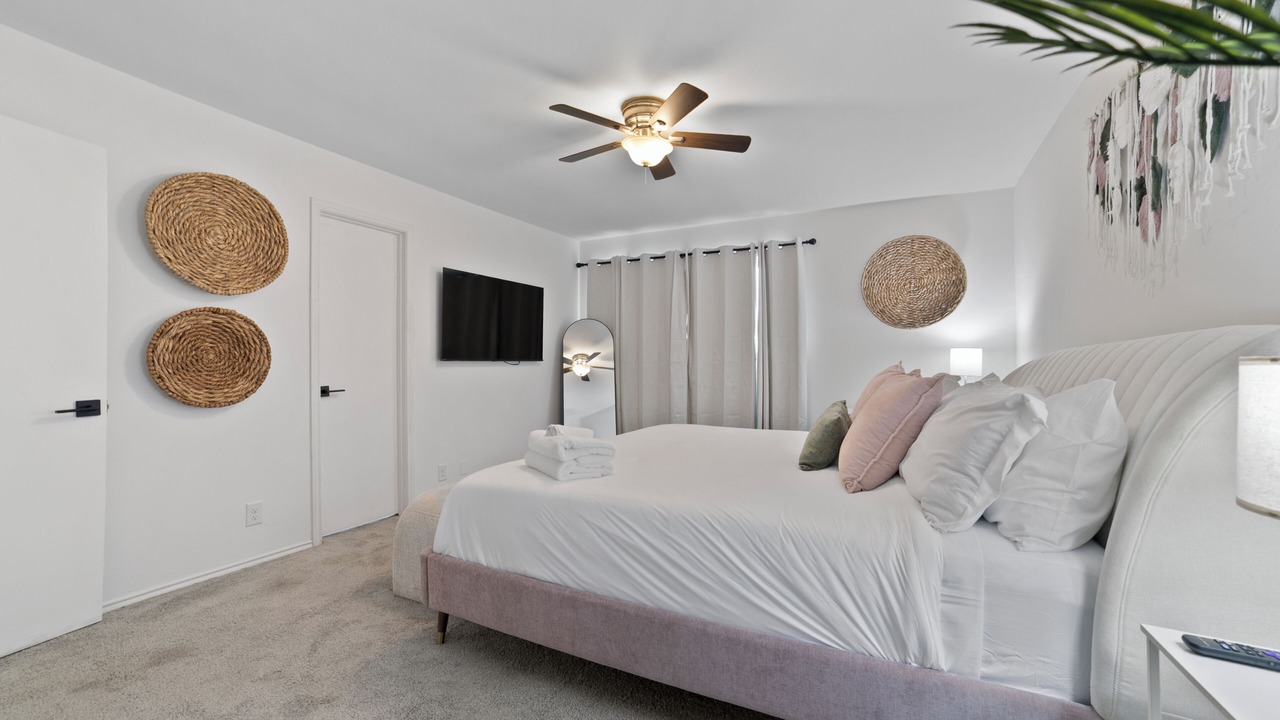 Photo of Bedroom in Pleasant Valley