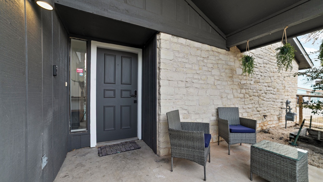 Photo of Patio Balcony in Pleasant Valley