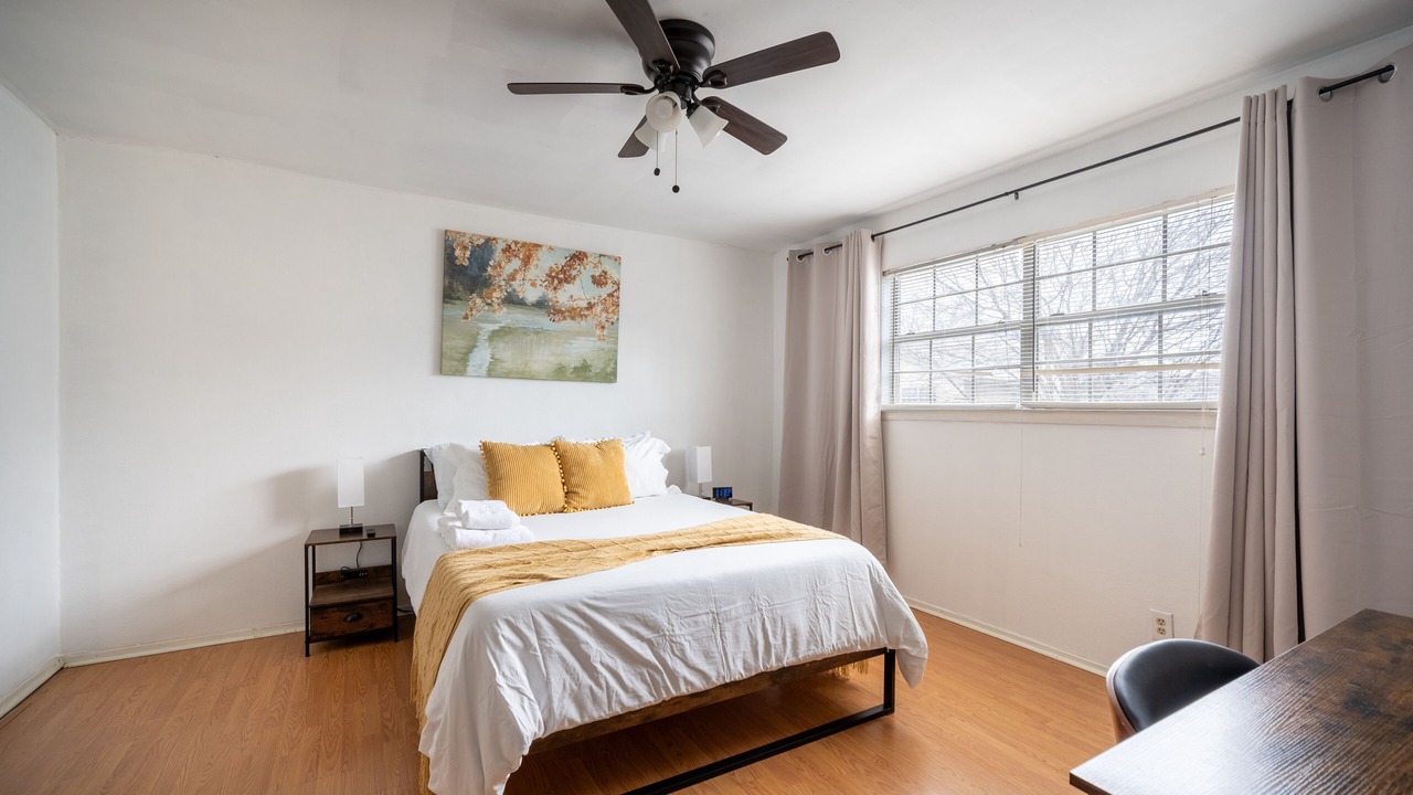 Photo of Bedroom in East Riverside - Oltorf