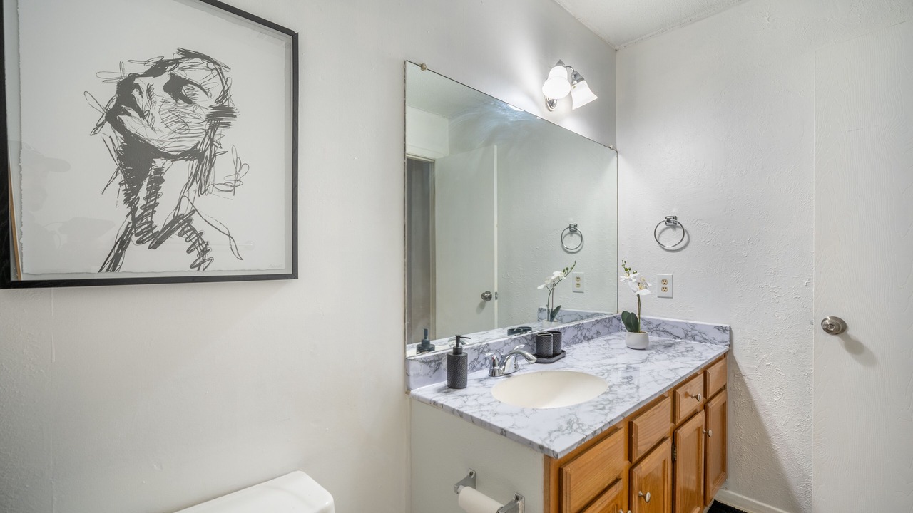 Photo of Bathroom in East Riverside - Oltorf