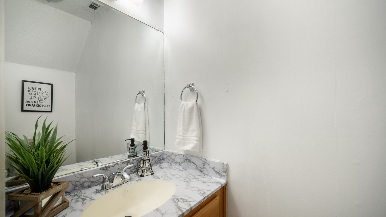 Photo of Bathroom in East Riverside - Oltorf