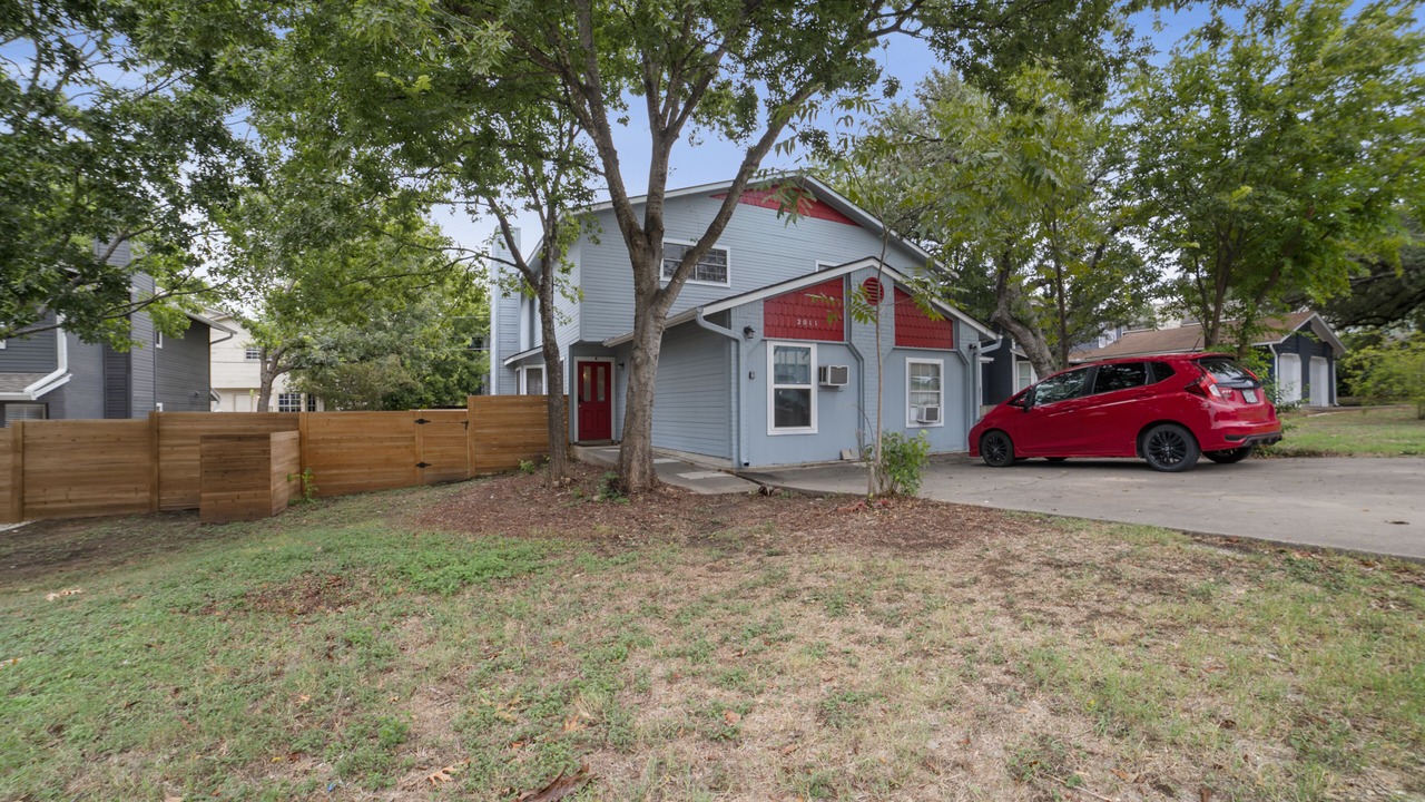 Photo of Outdoor in East Riverside - Oltorf
