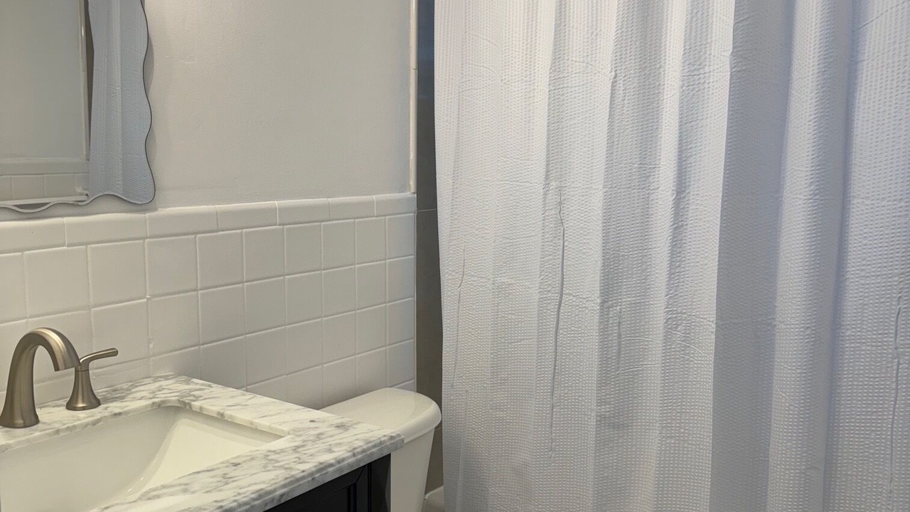 Photo of Bathroom in Treasure Island