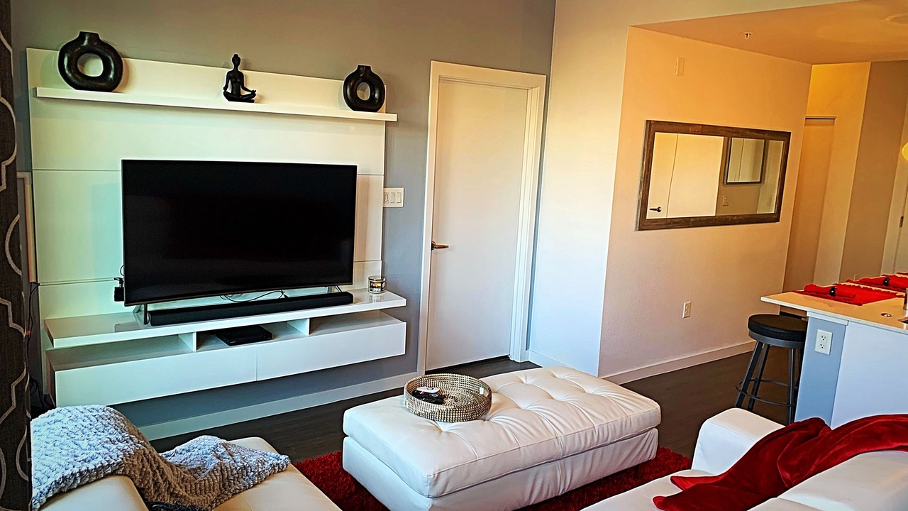 Photo of Livingroom in Evans Churchill