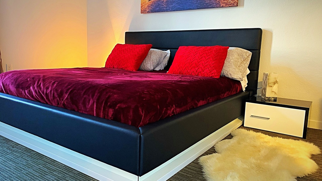 Photo of Bedroom in Evans Churchill