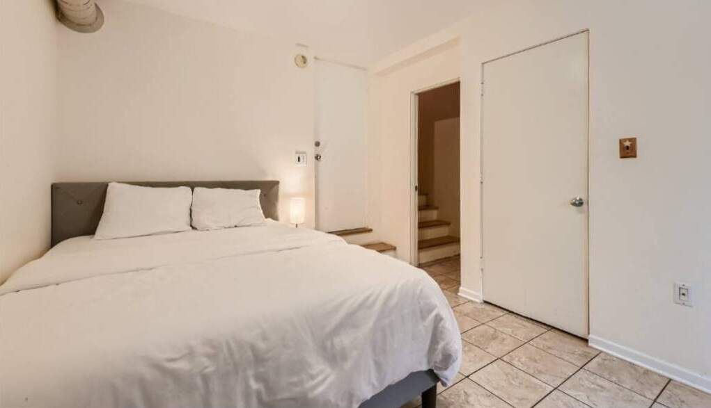 Photo of Bedroom in Wrigleyville
