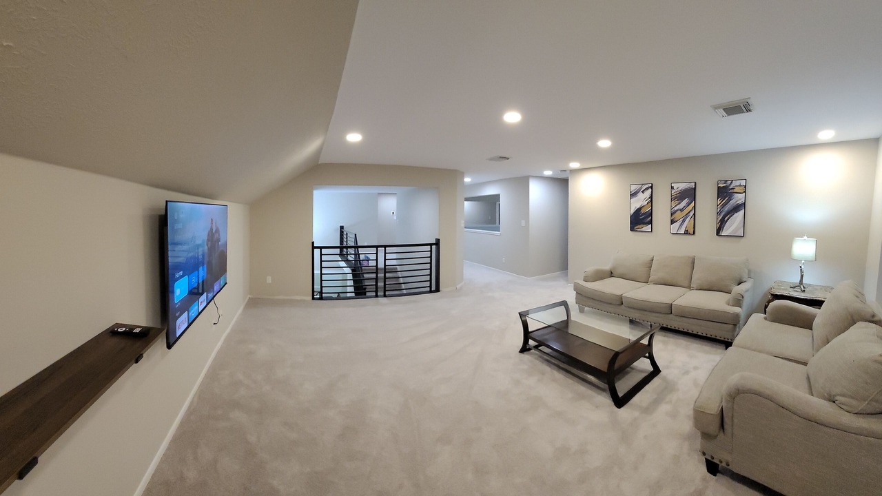 Photo of Livingroom in Spring