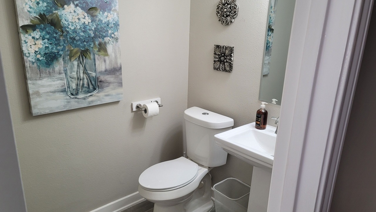 Photo of Bathroom in Spring