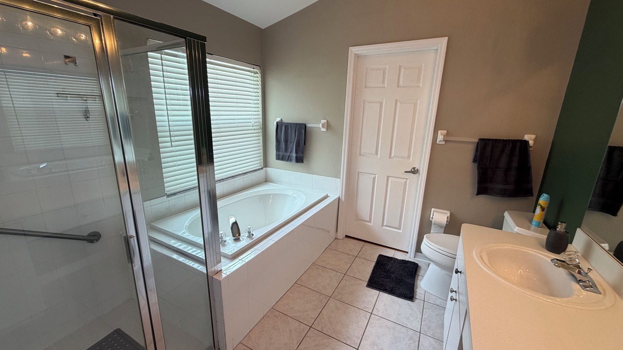 Photo of Bathroom in Lake Bernadette
