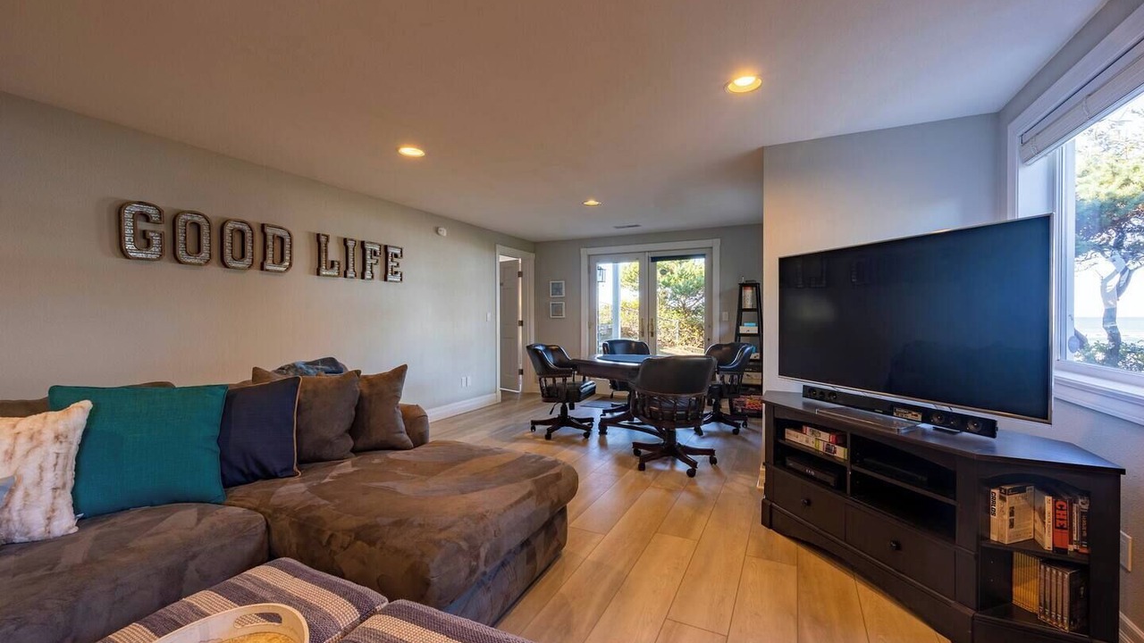 Photo of Others in Seal Rock