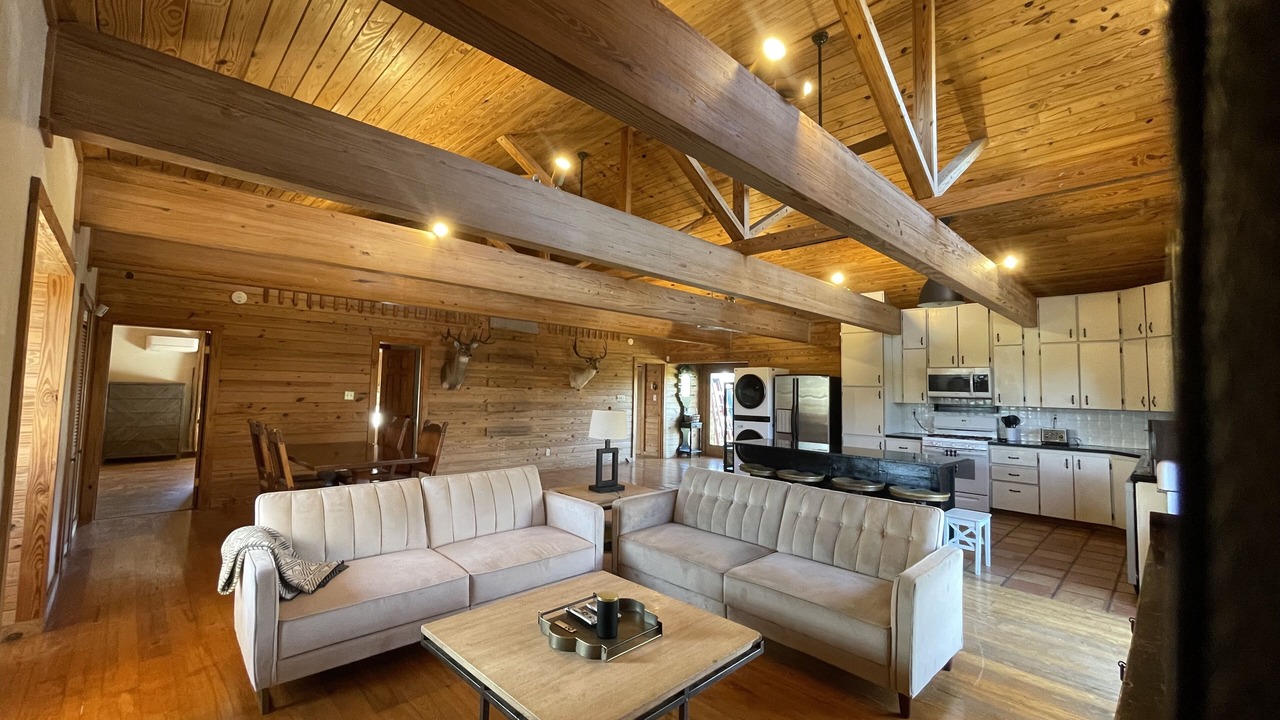 Photo of Livingroom in Leander