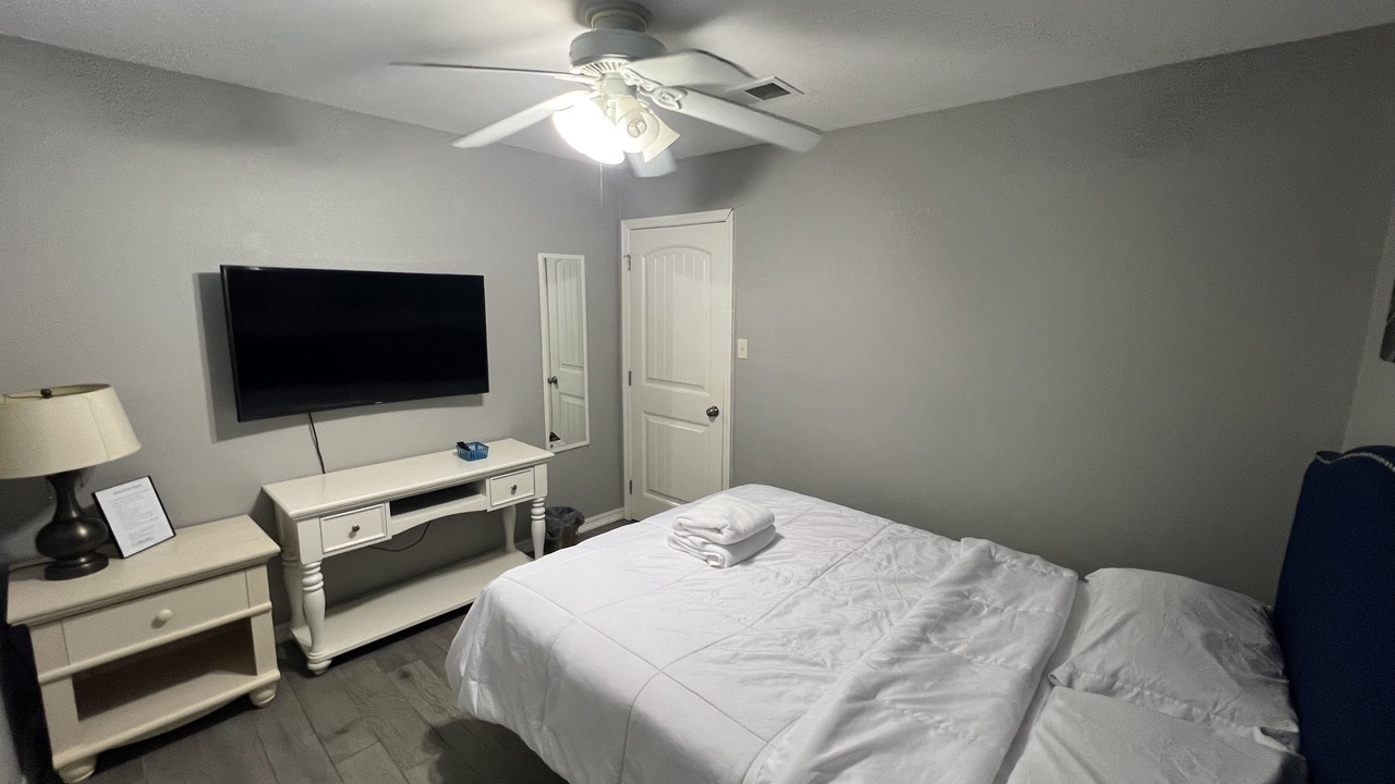 Photo of Bedroom in Southbelt/Ellington