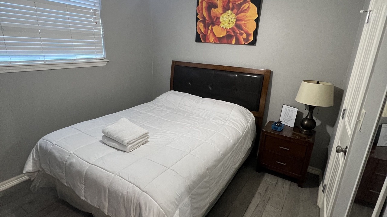 Photo of Bedroom in Southbelt/Ellington