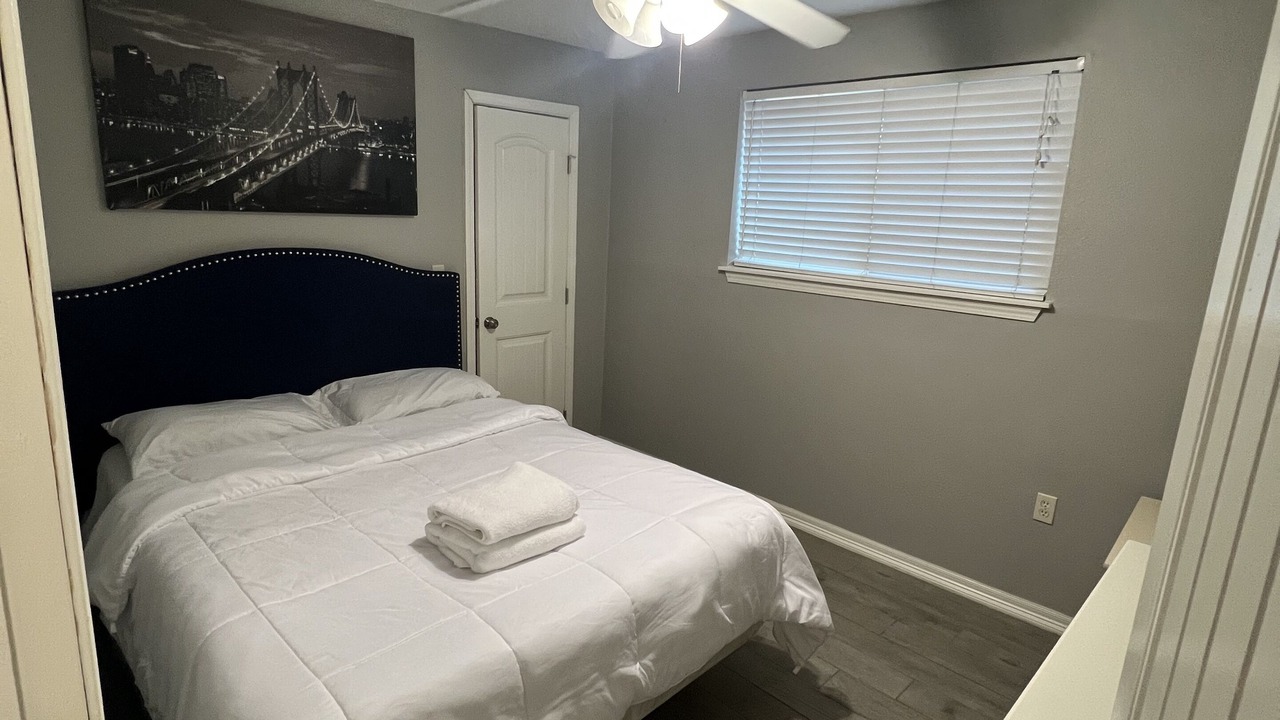 Photo of Bedroom in Southbelt/Ellington