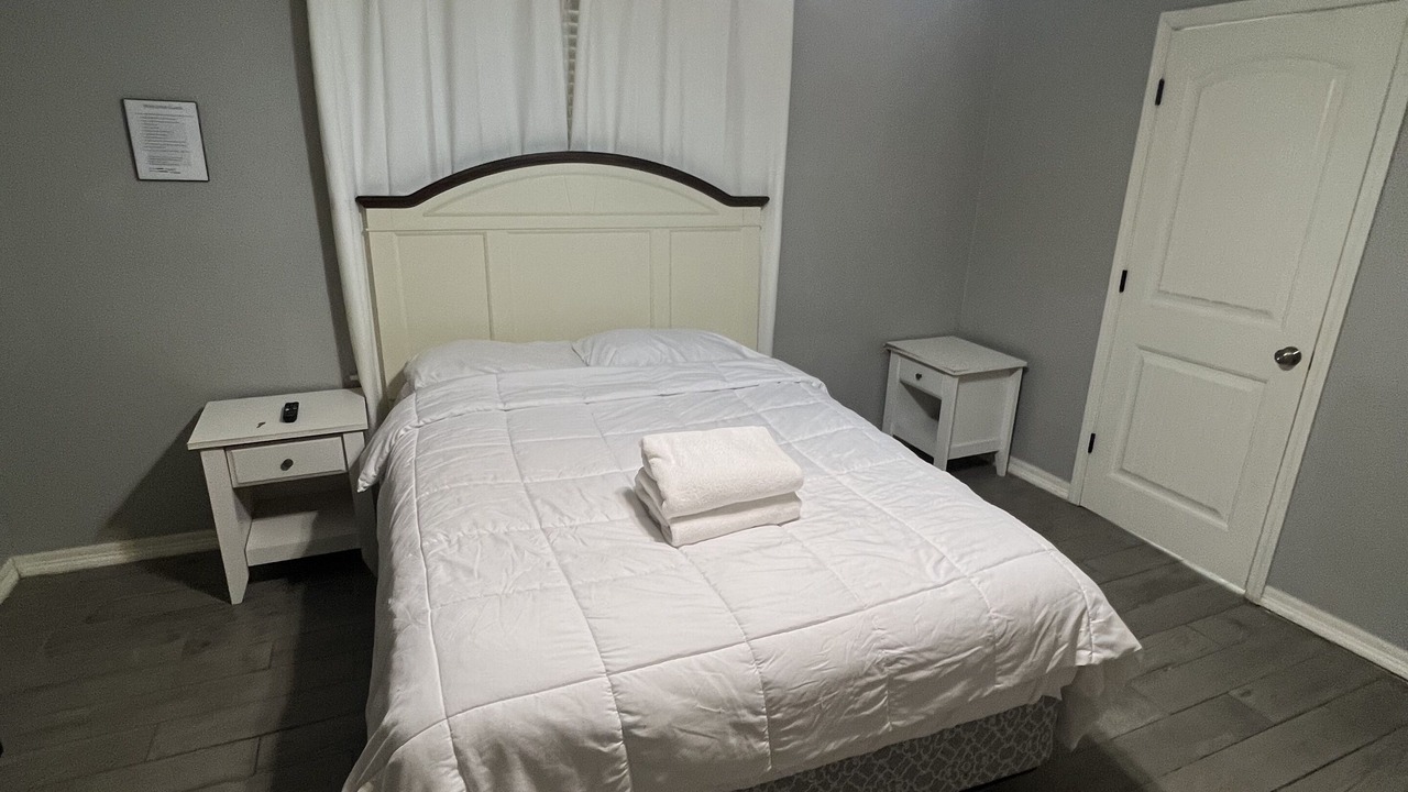 Photo of Bedroom in Southbelt/Ellington