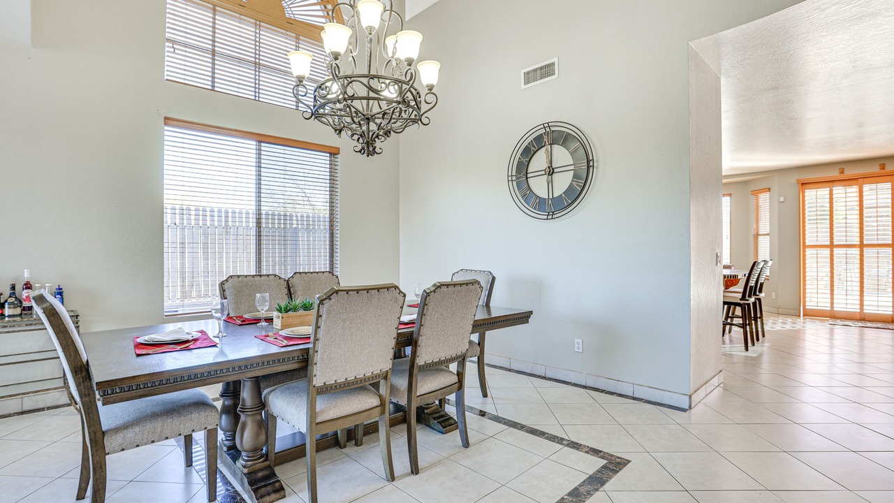 Photo of Livingroom in Laveen Village