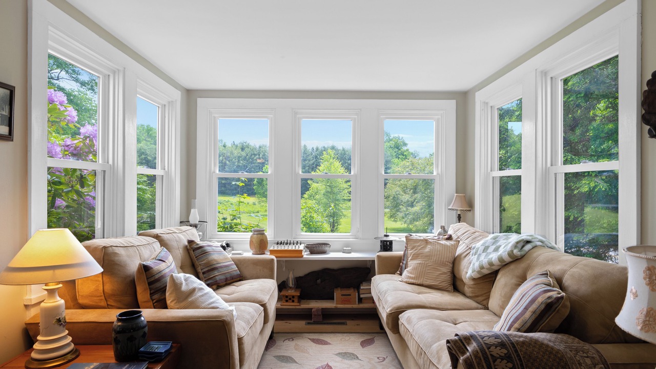 Photo of Livingroom in Monterey