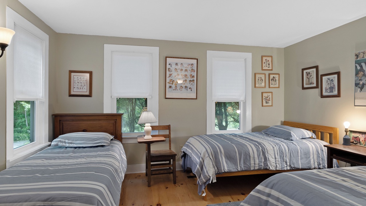 Photo of Bedroom in Monterey