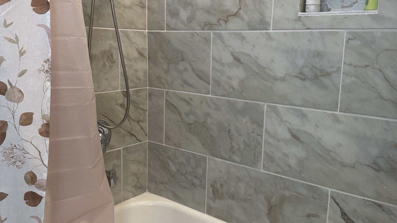 Photo of Bathroom in Northwest Los Angeles Heights