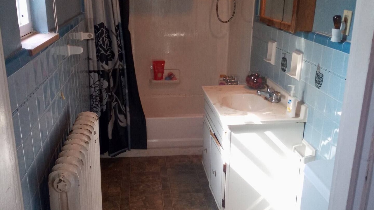 Photo of Bathroom in South Hills