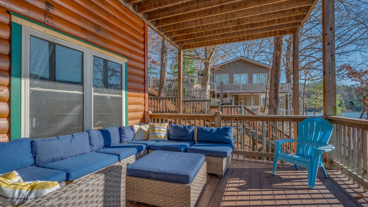 Photo of Patio Balcony in Lake Lure