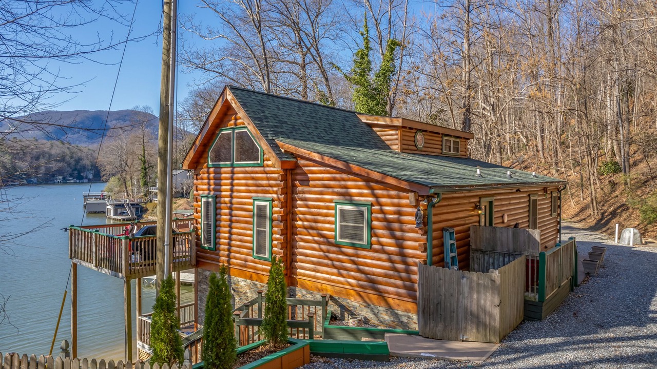 Photo of Outdoor in Lake Lure