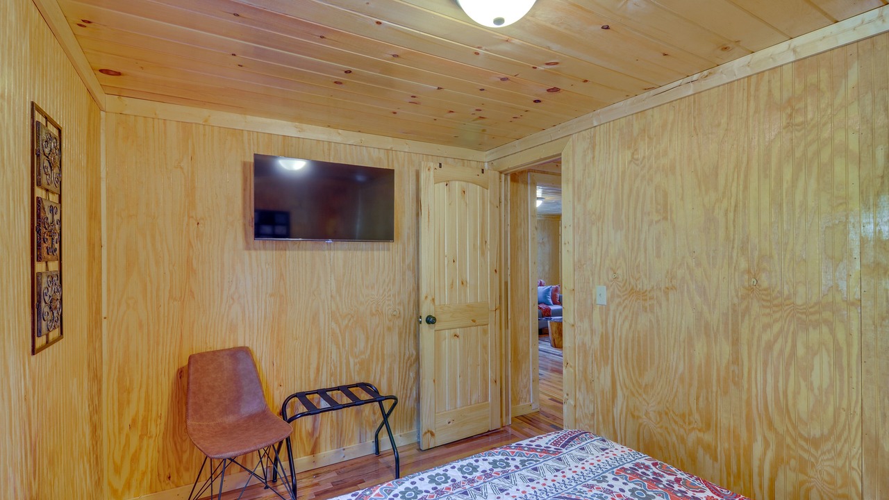 Photo of Bedroom in Beattyville