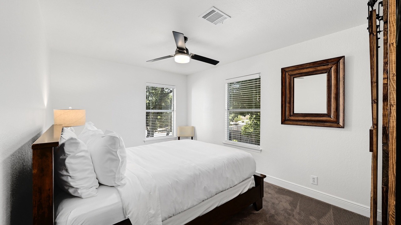 Photo of Bedroom in Deer Creek