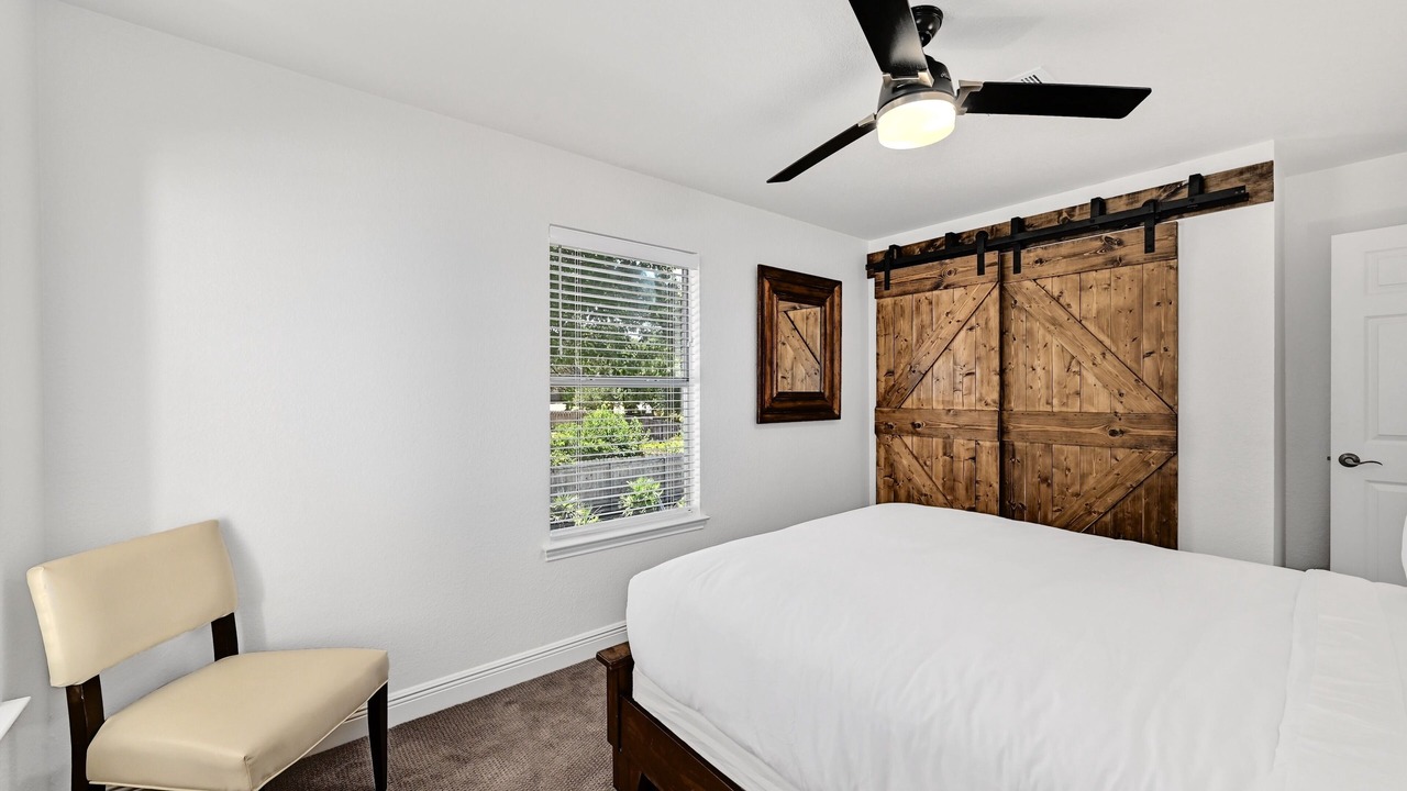 Photo of Bedroom in Deer Creek