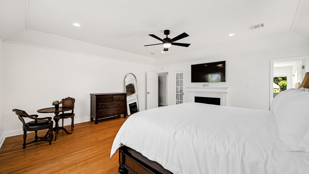 Photo of Bedroom in Deer Creek