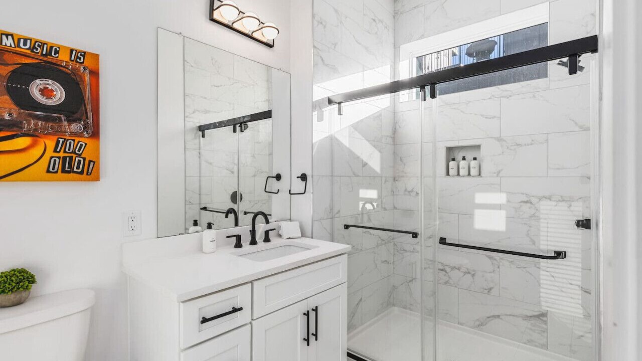 Photo of Bathroom in Cleveland Park