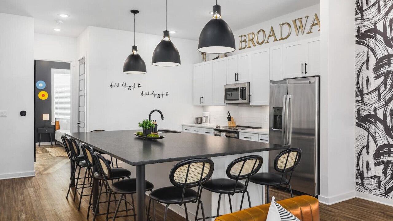 Photo of Others in Cleveland Park