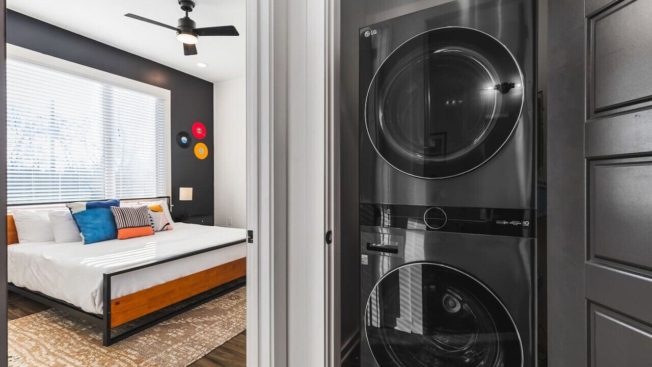 Photo of Others in Cleveland Park